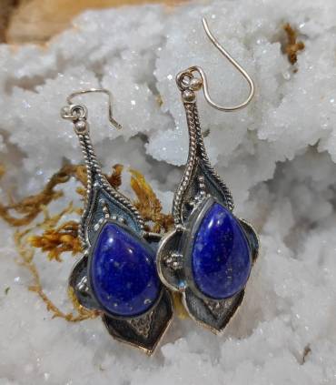 Boucles d'oreilles ethniques chic en argent et pierres naturelles de lapis lazuli