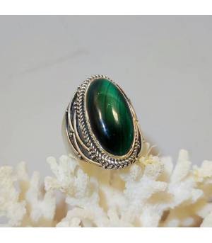 Bague ethnique en argent et pierre naturelle de malachite.