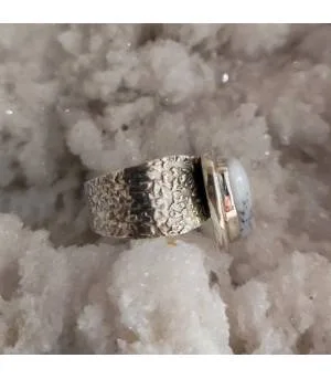 Bague ethnique argent martelé pierre naturelle d'agate dendritique