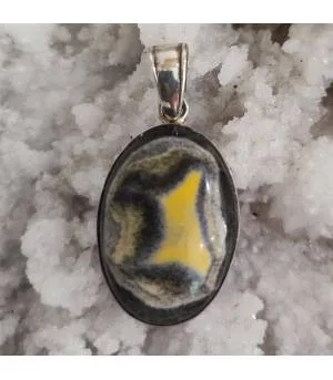 Pendentif ethnique en argent et pierre de jaspe bourdon.