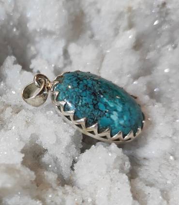 pendentif ethnique chic en argent et pierre naturelle de turquoise