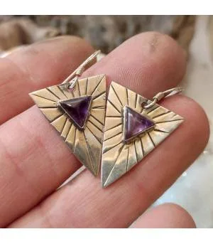 Boucles d'oreilles ethniques argent et pierres naturelles d'améthystes.