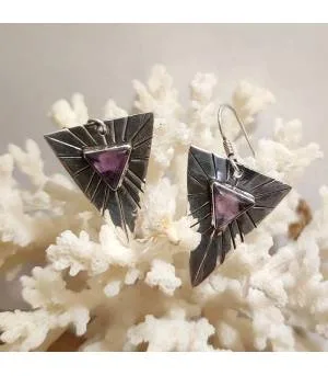 Boucles d'oreilles ethniques argent et pierres naturelles d'améthystes.