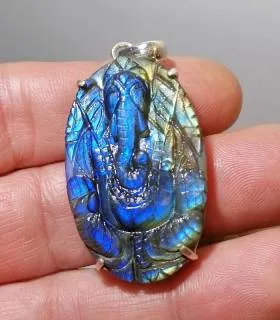 Pendentif Ganesha argent et pierre naturelle de labradorite.