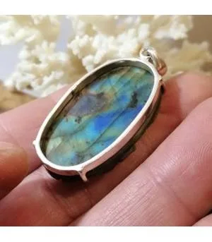 Pendentif Ganesha argent et pierre naturelle de labradorite.