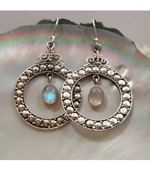 Boucles d’oreilles Shashi-Vana – Argent 925 & Pierre de Lune