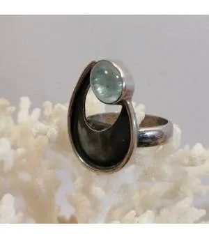 bague ethnique argent et pierre bleue d'aigue-marine