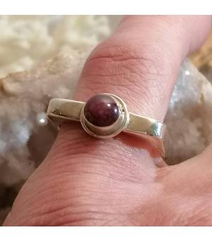 Bague "square" en argent et pierre naturelle de rubis