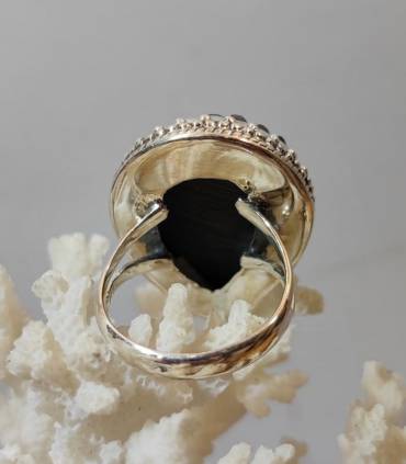 Bague royale en argent et ammonite fossilisé en pyrite