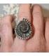 Bague royale en argent et ammonite fossilisé en pyrite