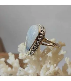Bague Megha-Rashi – Argent 925 & Pierre de Lune Naturelle