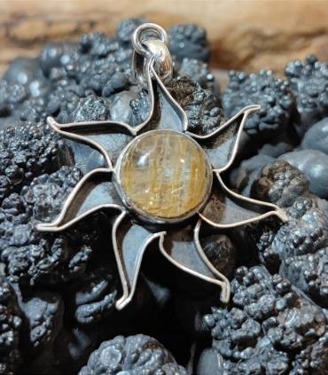 Pendentif "sunshine" en argent et pierre naturelle de quartz rutilé doré