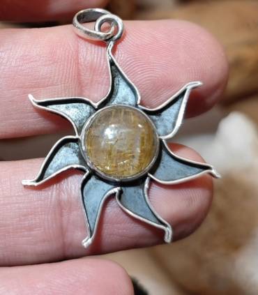 Pendentif "sunshine" en argent et pierre naturelle de quartz rutilé doré