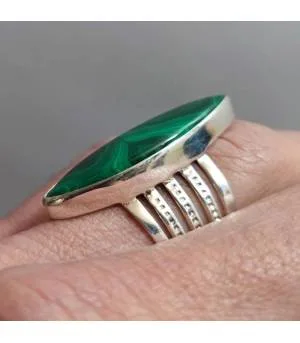 Bague argent bijou ethnique pierre naturelle malachite.