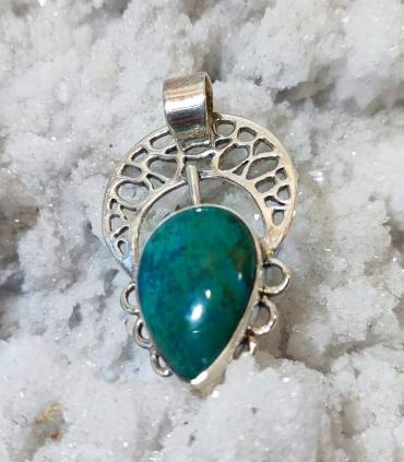 pendentif en argent et pierre naturelle de turquoise