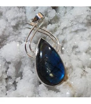 Pendentif Megha-Tara – Argent 925 & Labradorite