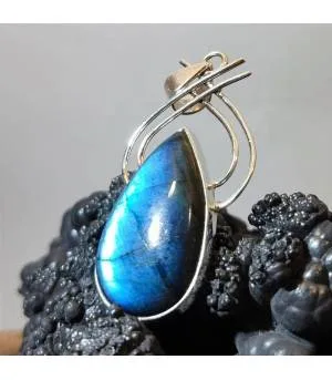 Pendentif Megha-Tara – Argent 925 & Labradorite