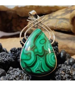 Pendentif arabesque argent bijou ethnique pierre naturelle malachite.